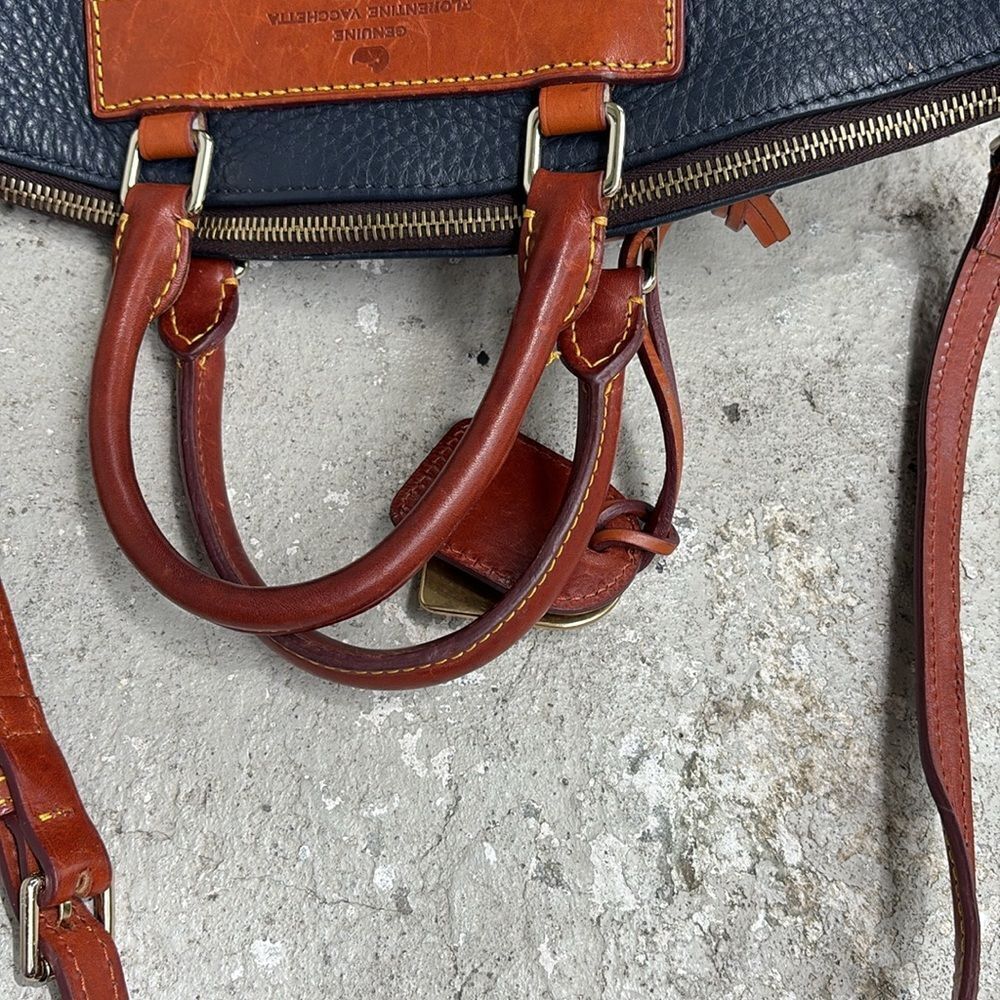 Dooney Burke Vacchetta leather bag - Picture 5 of 8